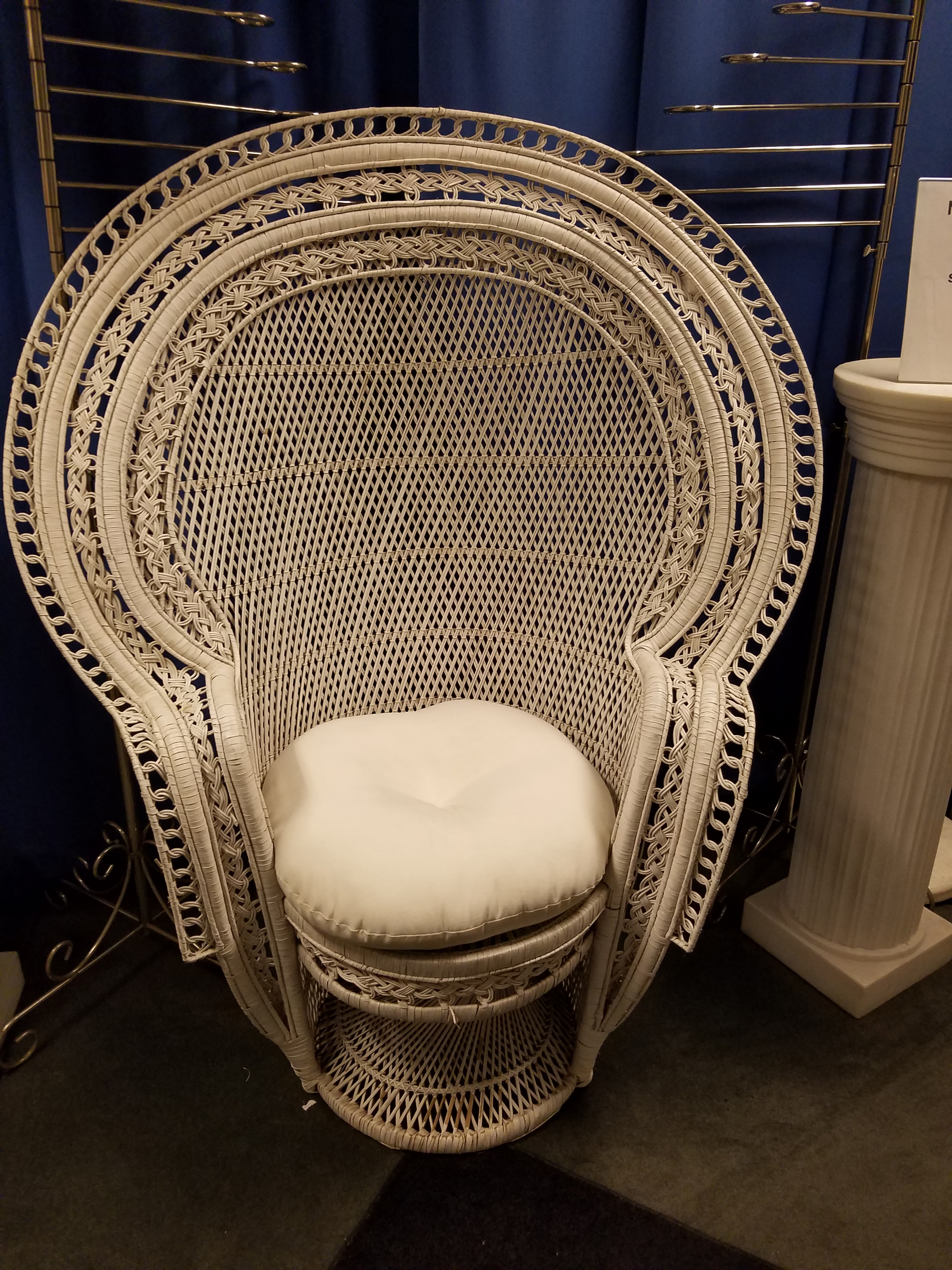 wicker shower chair  white